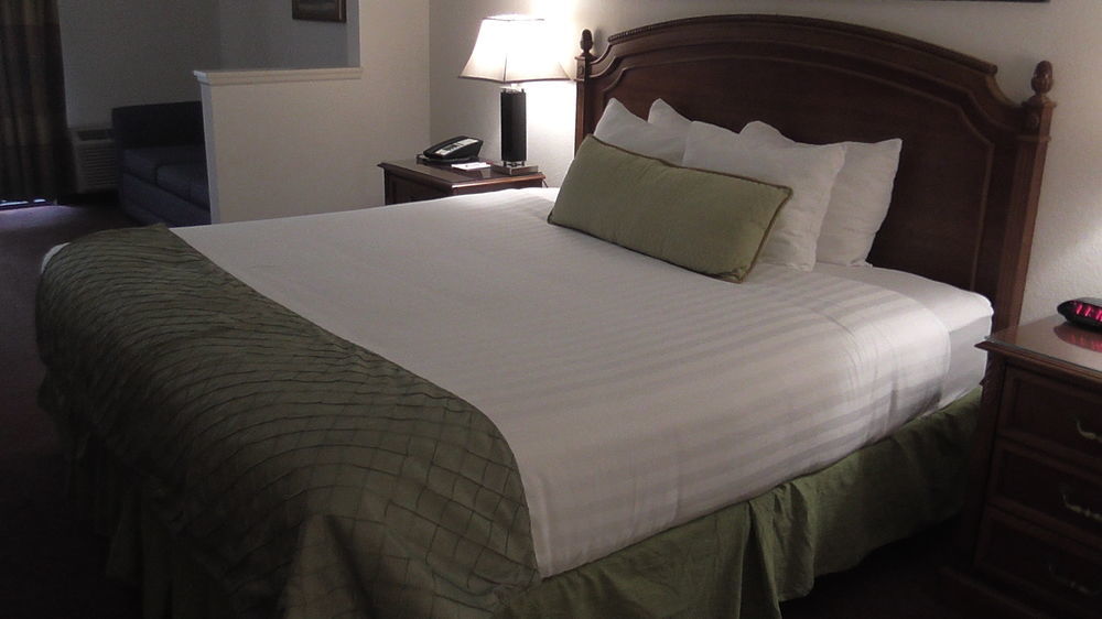 Ramada By Wyndham Kissimmee Downtown Hotel Экстерьер фото