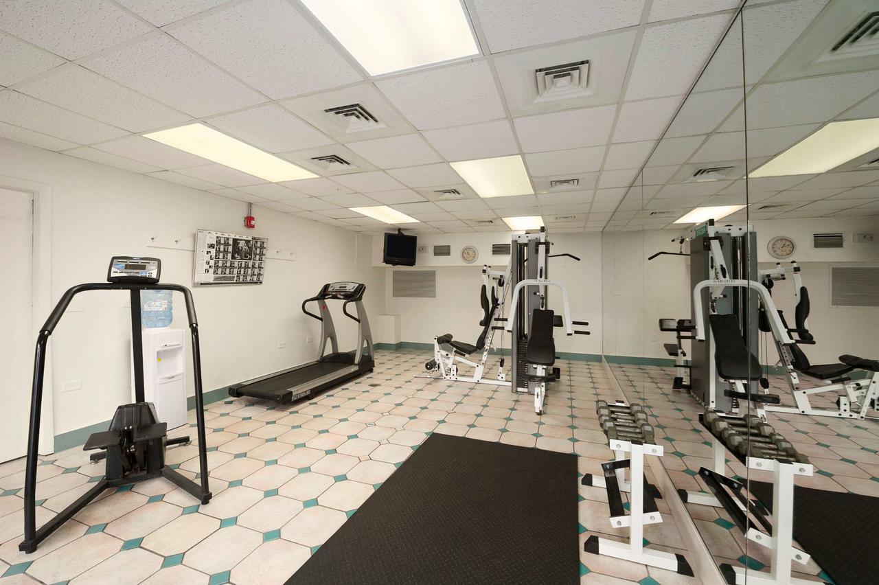 Ramada By Wyndham Kissimmee Downtown Hotel Экстерьер фото
