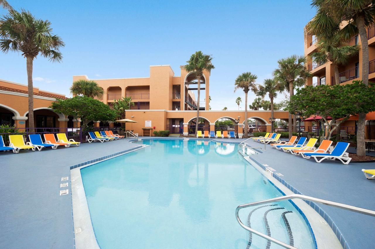 Ramada By Wyndham Kissimmee Downtown Hotel Экстерьер фото