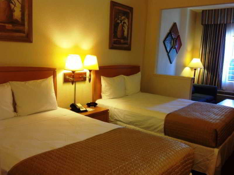 Ramada By Wyndham Kissimmee Downtown Hotel Экстерьер фото